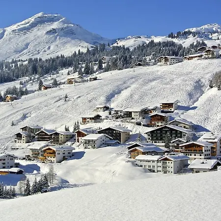 Schneekristall レッヒ