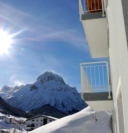 Schneekristall * レッヒ